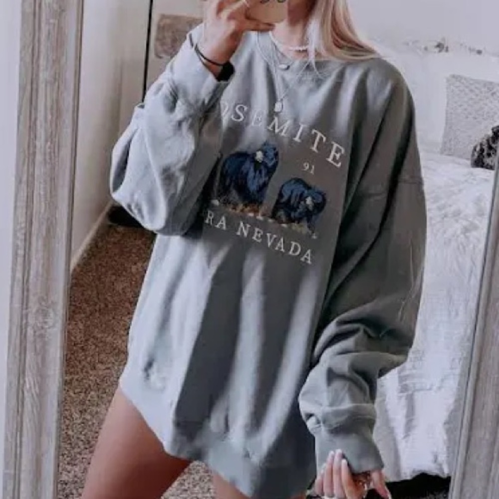 LIGHT GREEN YOSEMITE BRANDY CREWNECK